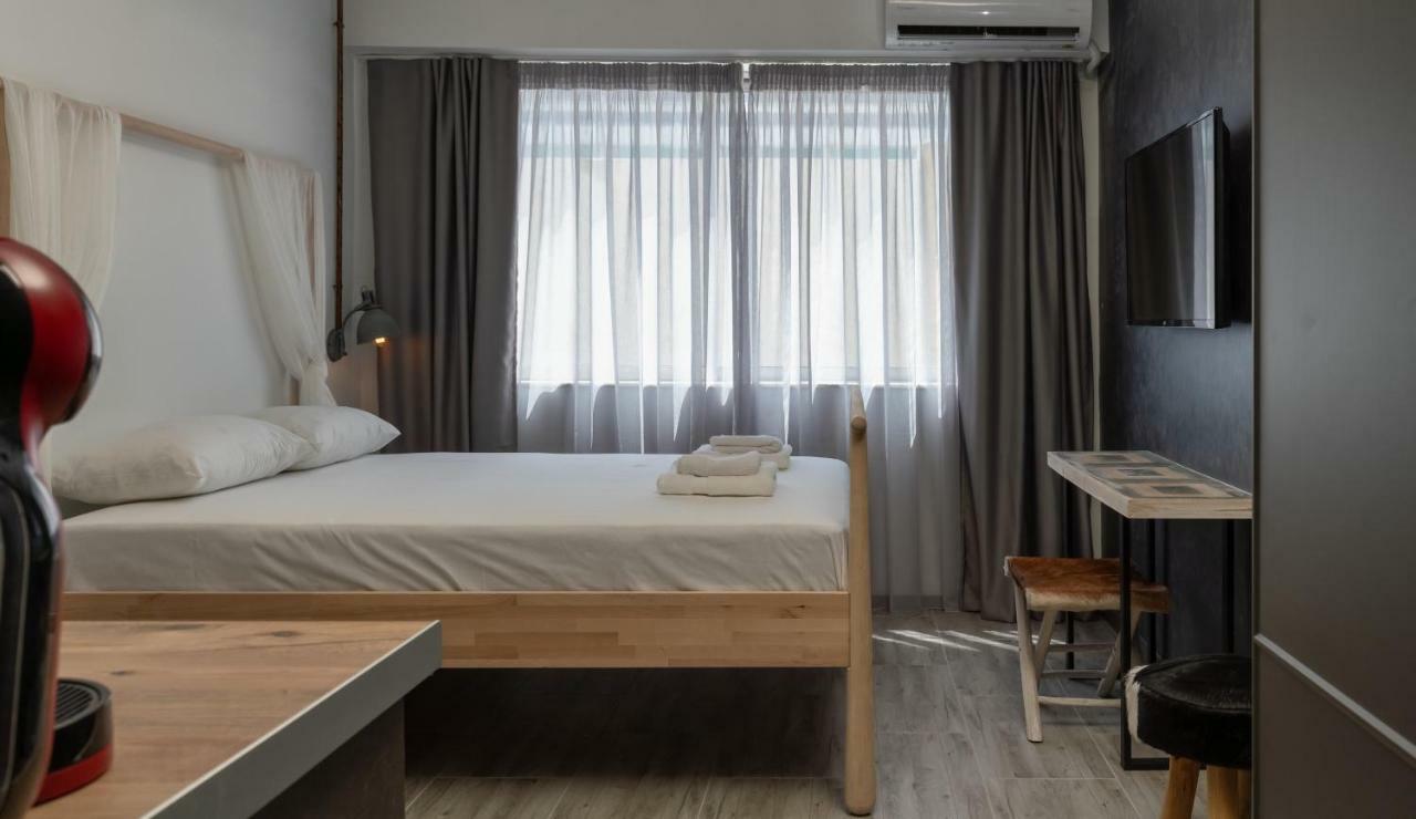 Superb Industrial Style Lodge Heart Of Athena Bagian luar foto