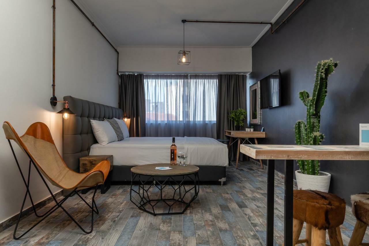 Superb Industrial Style Lodge Heart Of Athena Bagian luar foto